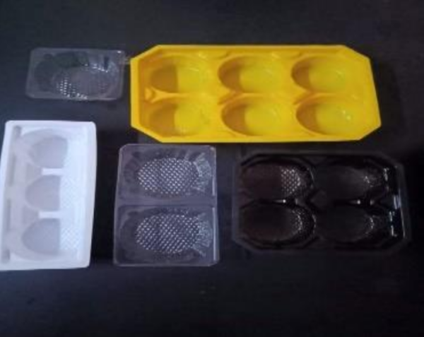 Vacuum Forming Machine - Image 2